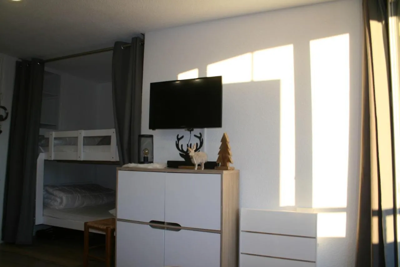 Appartement Le Flocon-Studio cabine-Balcon 4-6 Pers à 100m des pistes Chamrousse France